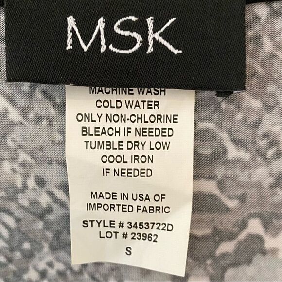 MSK Sz S Black White Snakeskin Design Large Oversized Angel Sleeve Relaxed Dress - Picture 5 of 6